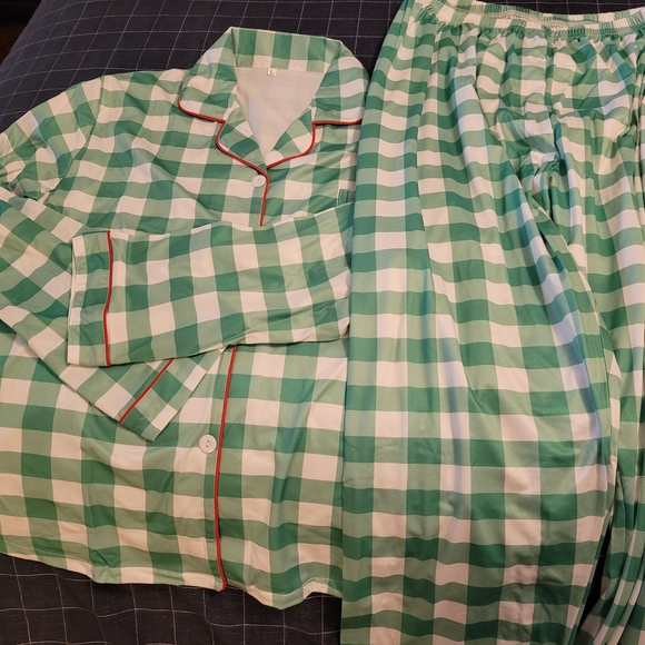 Green Checkered Ladies Pajamas - Picture 1 of 9